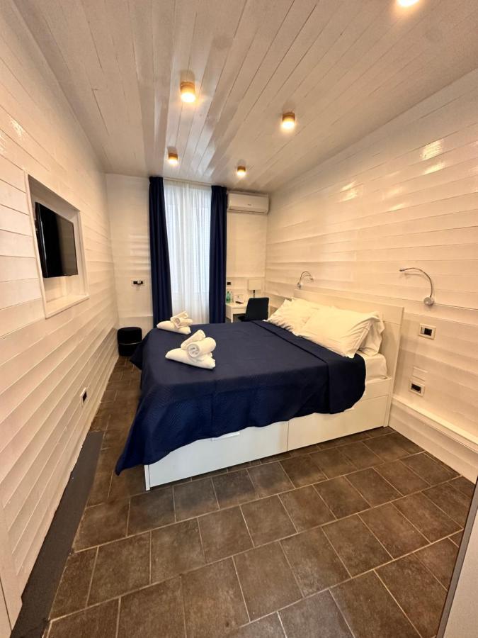 Yacht Club Angioino Hotel Naples Exterior photo